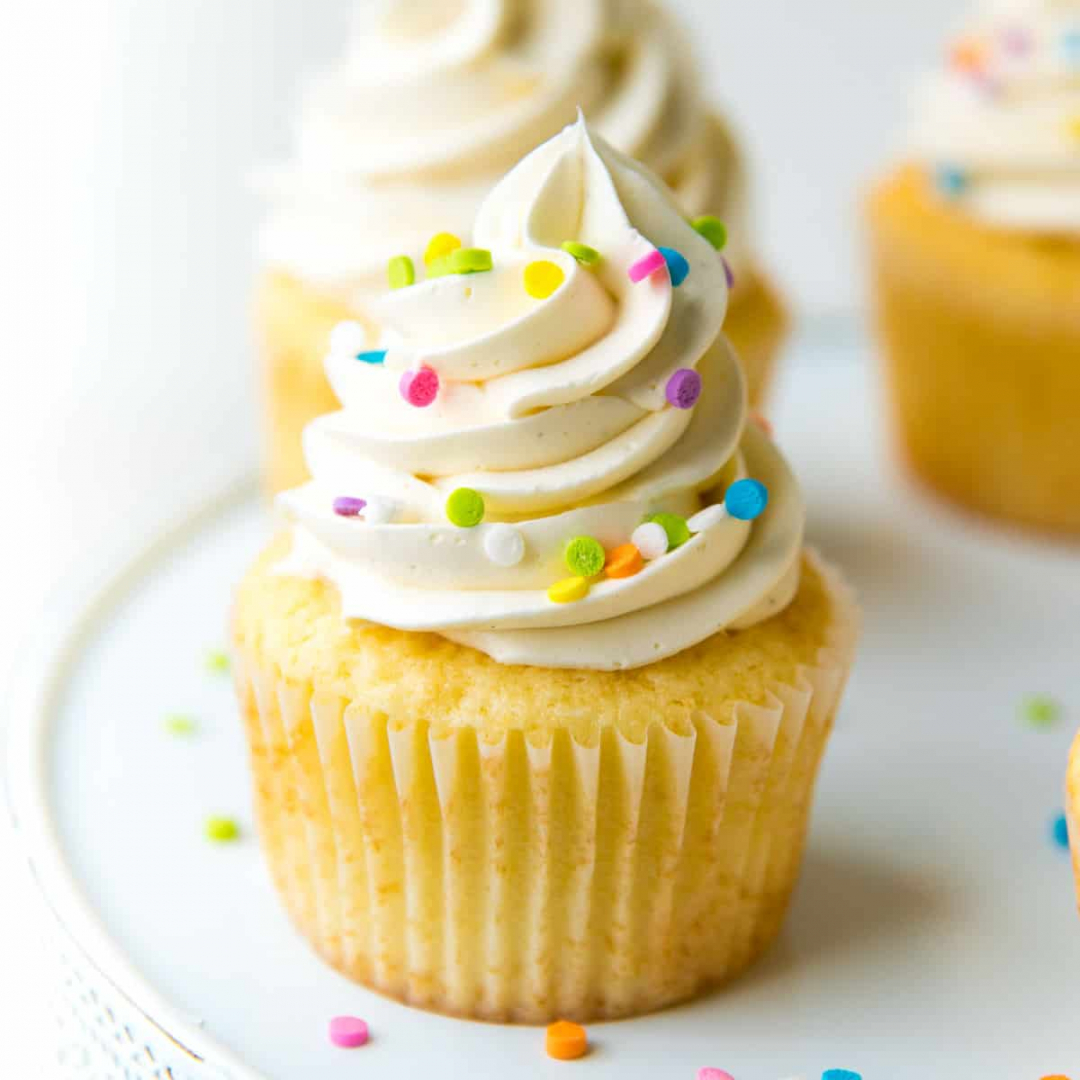 Vanilla-Cupcakes-Social-Media-8549-2-e1590460364585.jpg