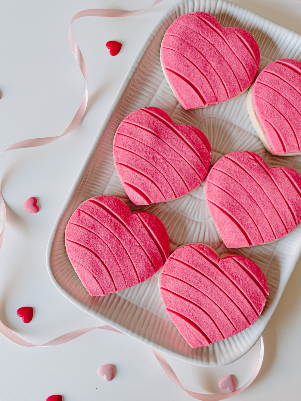 Jumbo Strawberry Concha Cookie - Image 2