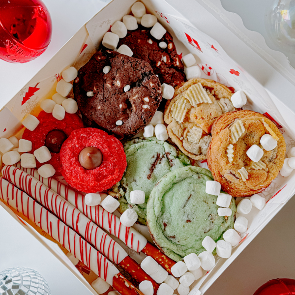 12/24 Chocolate Lovers Holiday Box